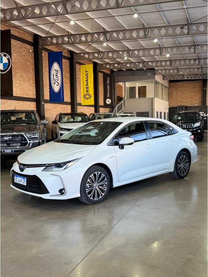 Foto de TOYOTA COROLLA COROLLA 1,8 SEG CVT HIBRIDO 2019, color sin color especificado, en San Juan