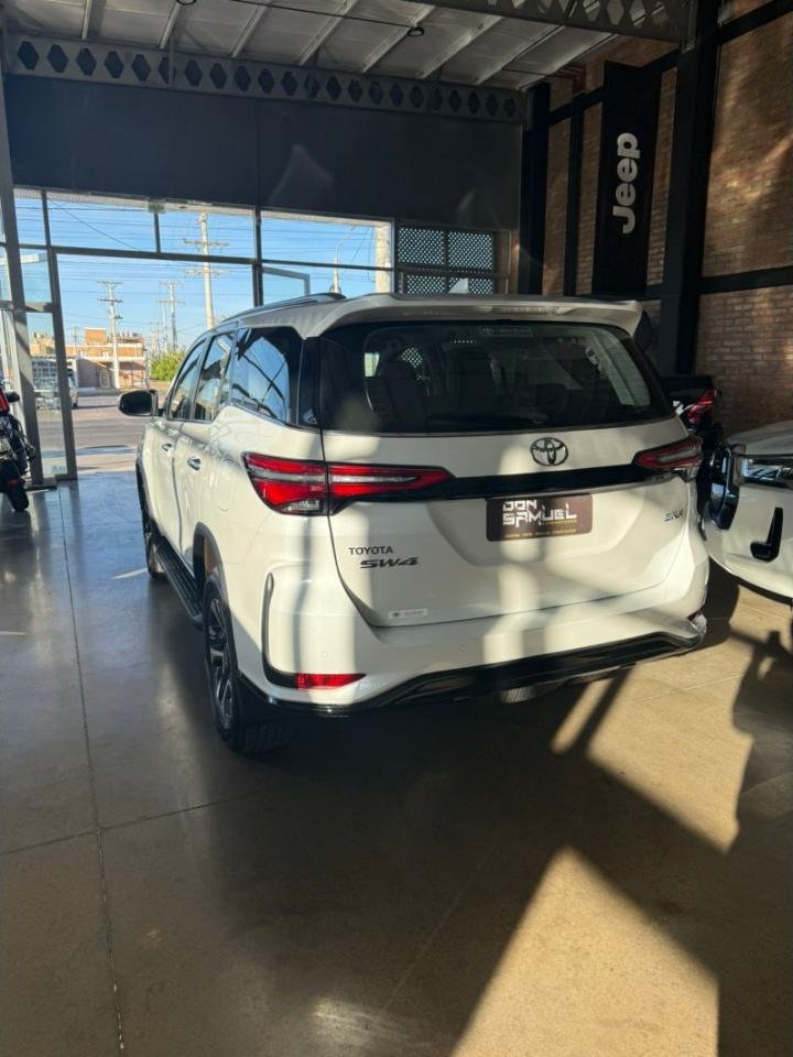 Foto de TOYOTA SW4 SRX 2026, color sin color especificado, en San Juan
