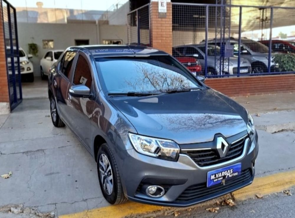 RENAULT LOGAN 1.6 intens publicado por M.vargas Autos