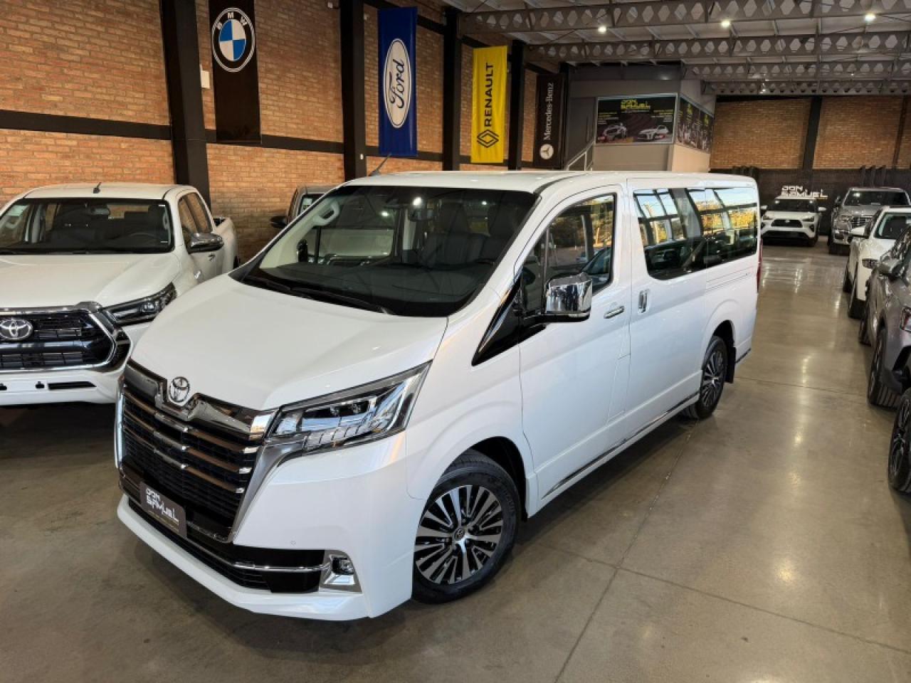 Foto de TOYOTA HIACE WAGON 2026, color sin color especificado, en San Juan