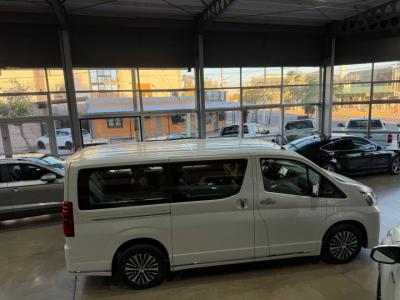 Miniatura de TOYOTA HIACE WAGON