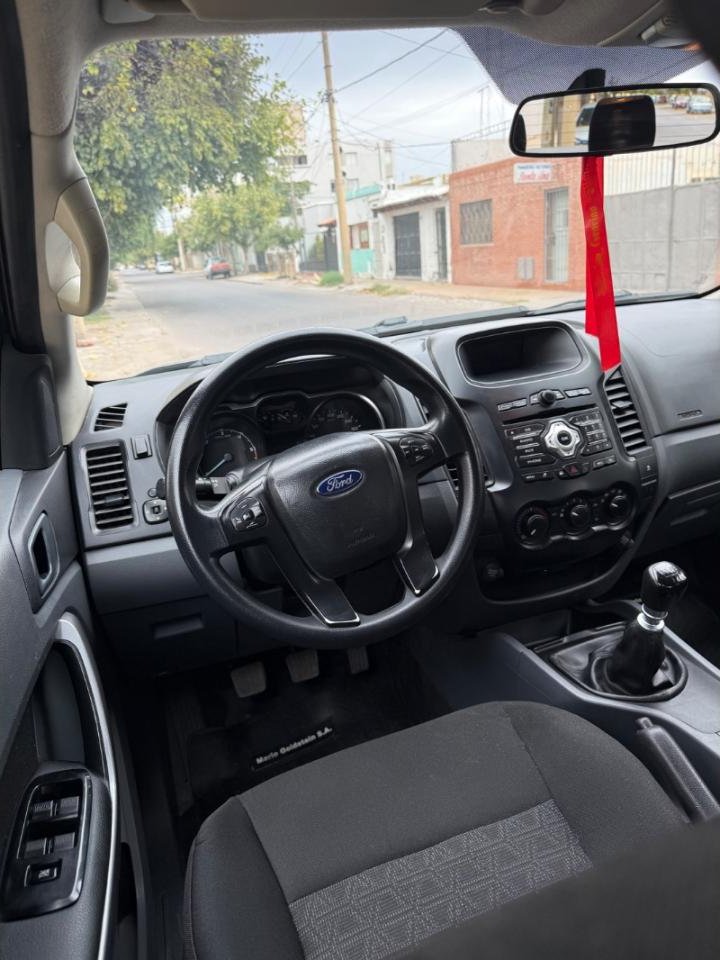 Foto de FORD RANGER XLS 4X2 2018, color sin color especificado, en San Juan