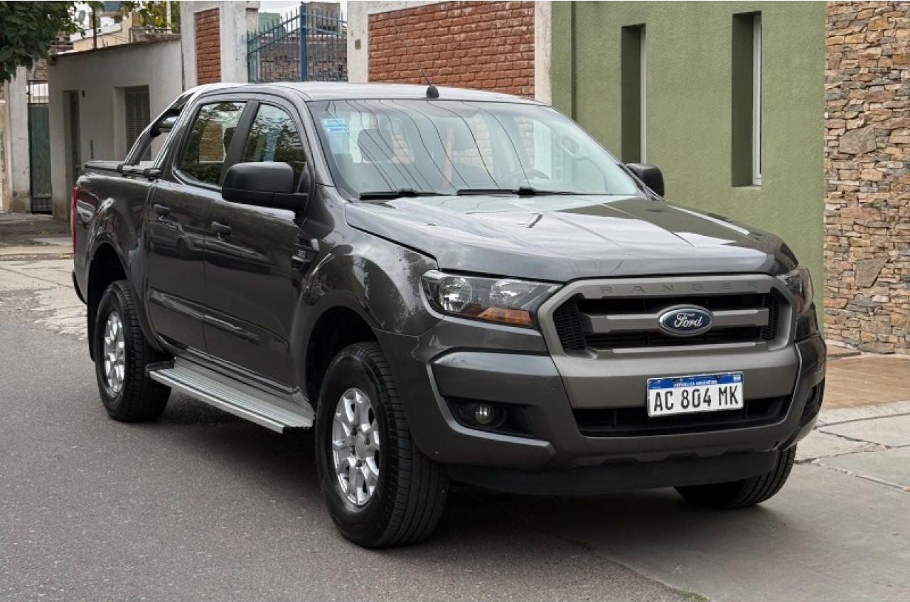 Foto de FORD RANGER XLS 4X2 2018, color sin color especificado, en San Juan
