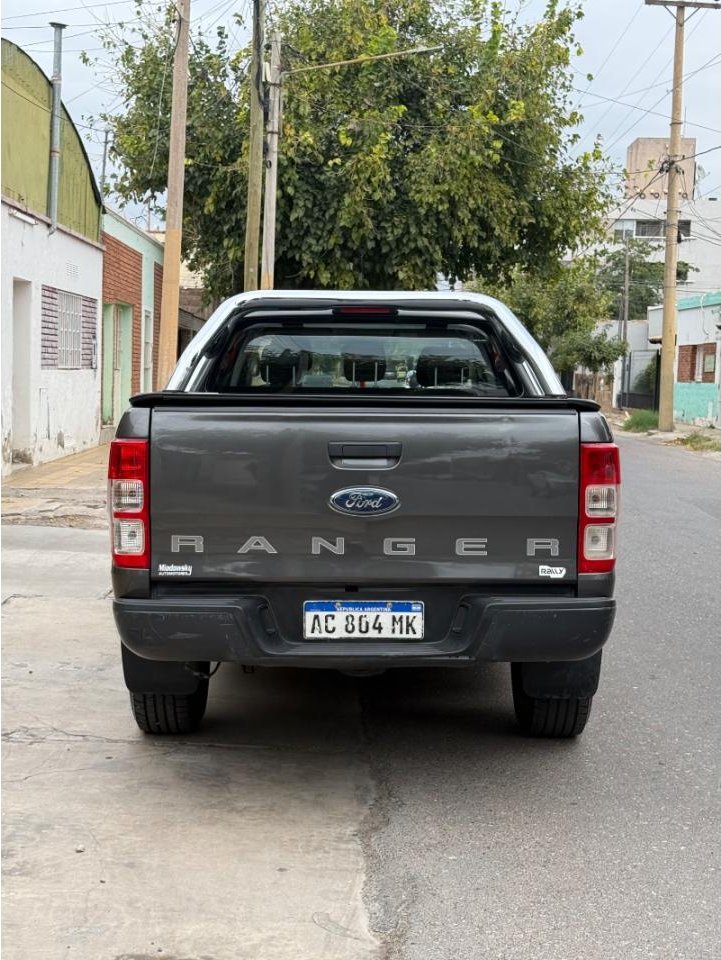 Foto de FORD RANGER XLS 4X2 2018, color sin color especificado, en San Juan