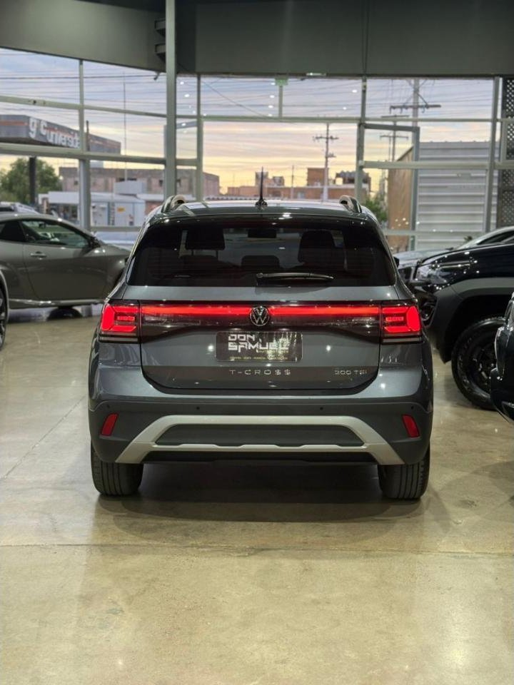Foto de VOLKSWAGEN T-CROSS T-cross 1,0 200 Tsi Confortline At 2025, color sin color especificado, en San Juan