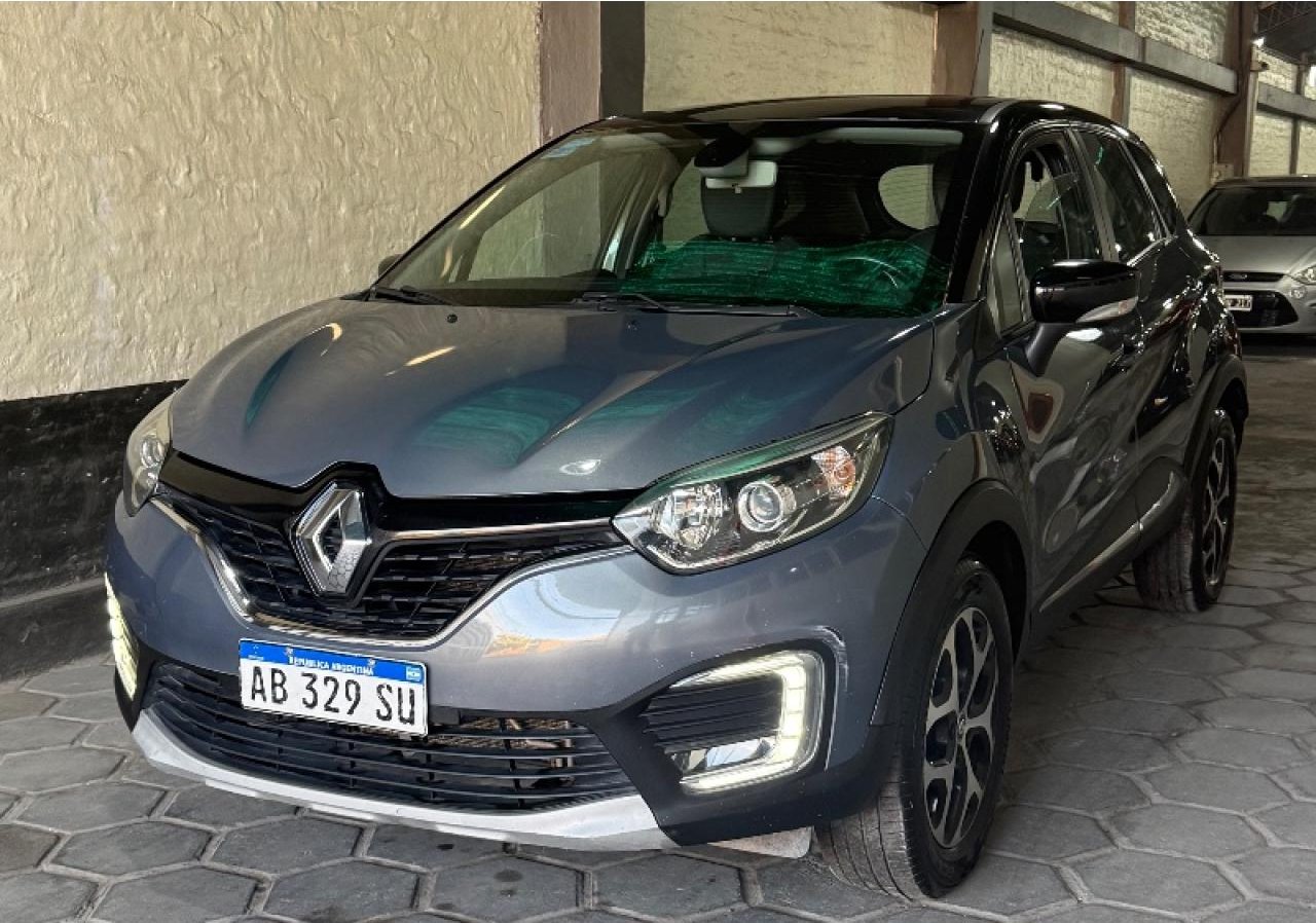 Foto de RENAULT CAPTUR Intens 2017, color sin color especificado, en San Juan