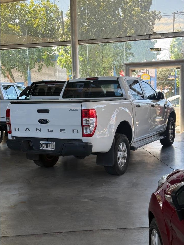 Foto de FORD RANGER Xls 4X2 2014, color sin color especificado, en San Juan