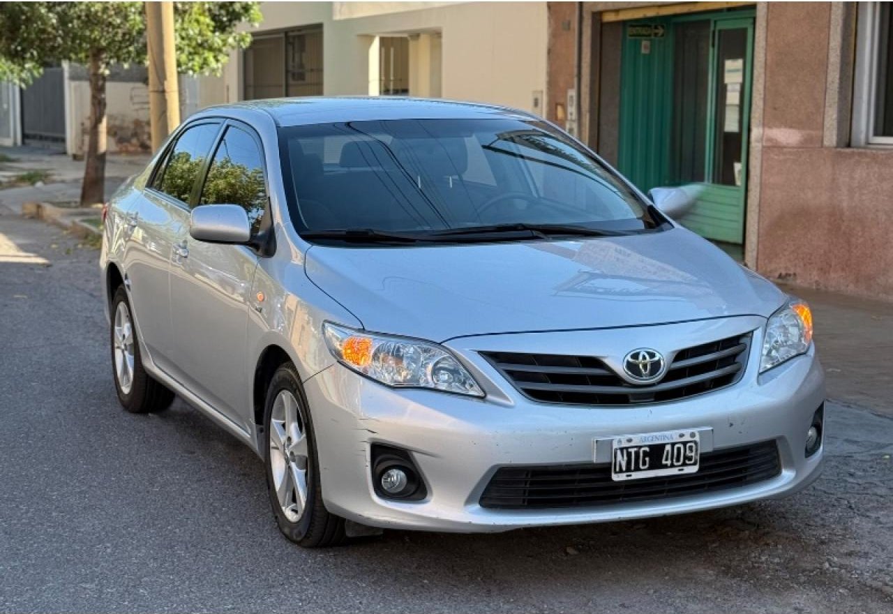 Foto de TOYOTA COROLLA Xei 2013, color sin color especificado, en San Juan