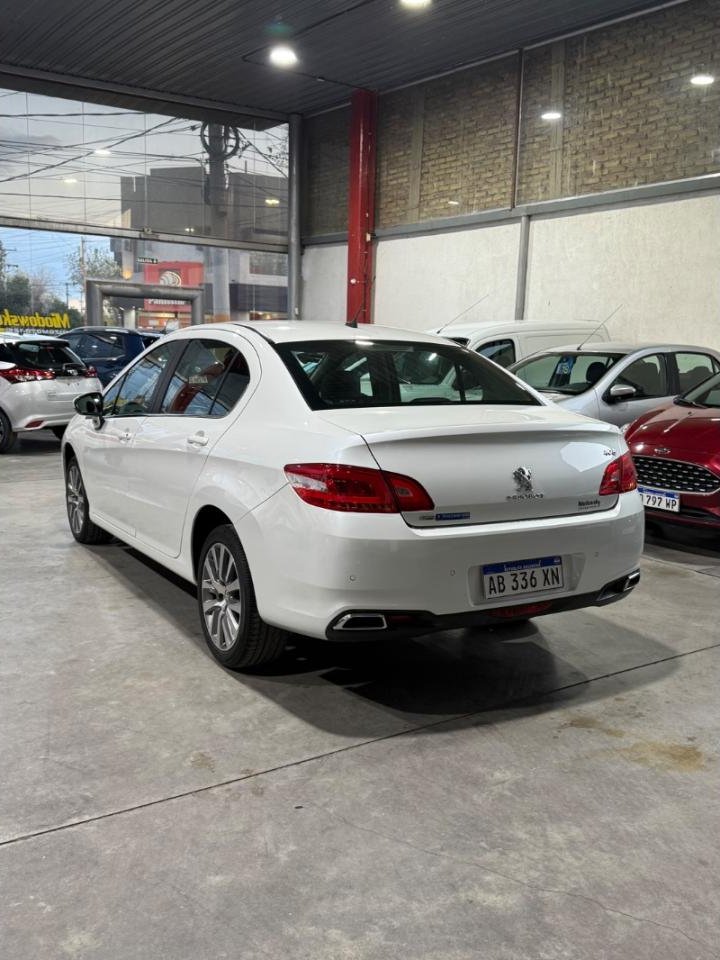 Foto de PEUGEOT 408 Feline 2017, color sin color especificado, en San Juan
