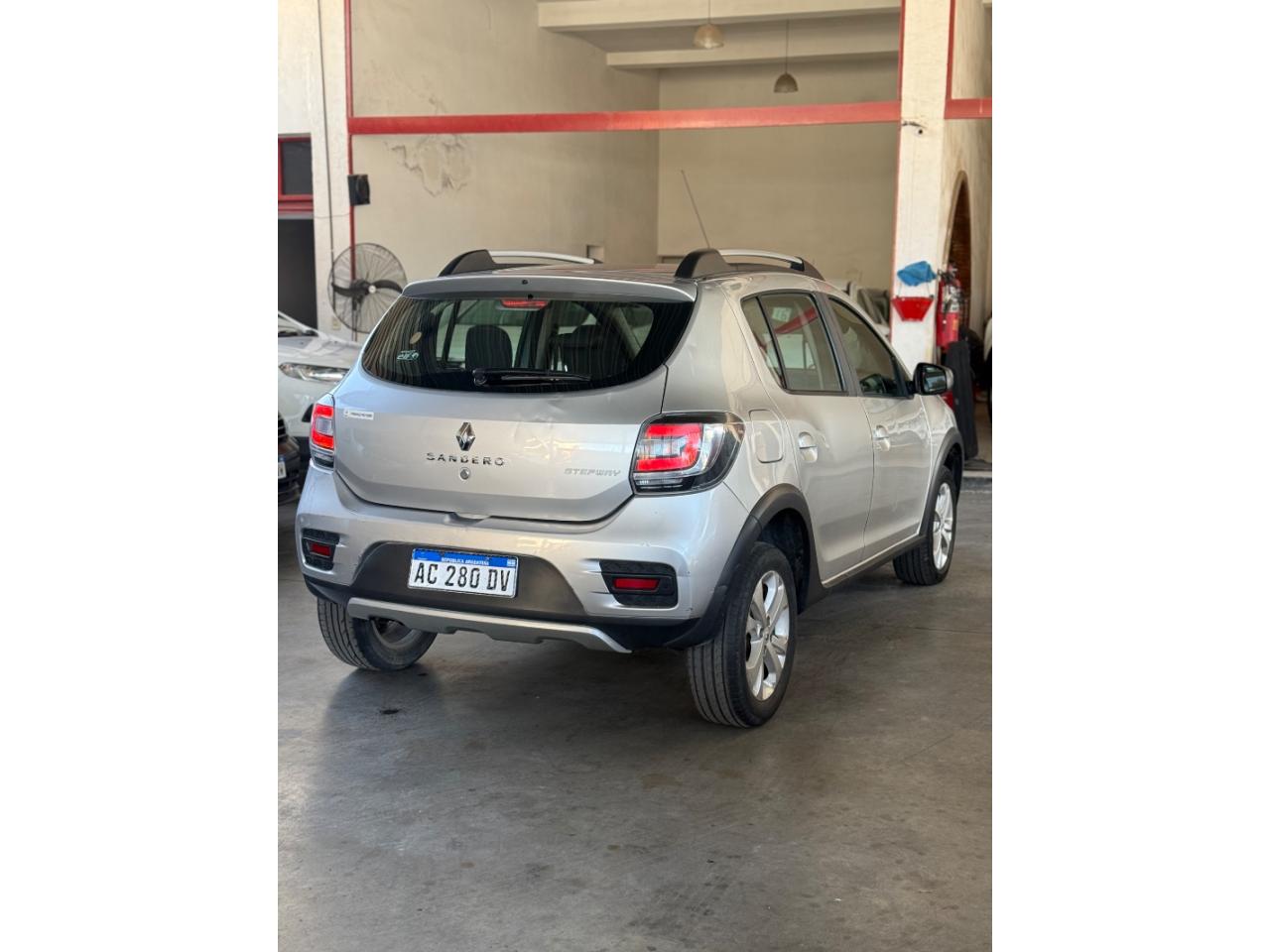 Foto de RENAULT SANDERO Stepway 2018, color sin color especificado, en San Juan
