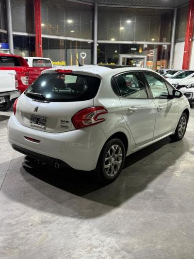Miniatura de PEUGEOT 208 ALLURE
