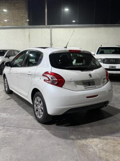 Miniatura de PEUGEOT 208 ALLURE
