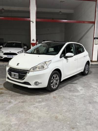 Miniatura de PEUGEOT 208 ALLURE