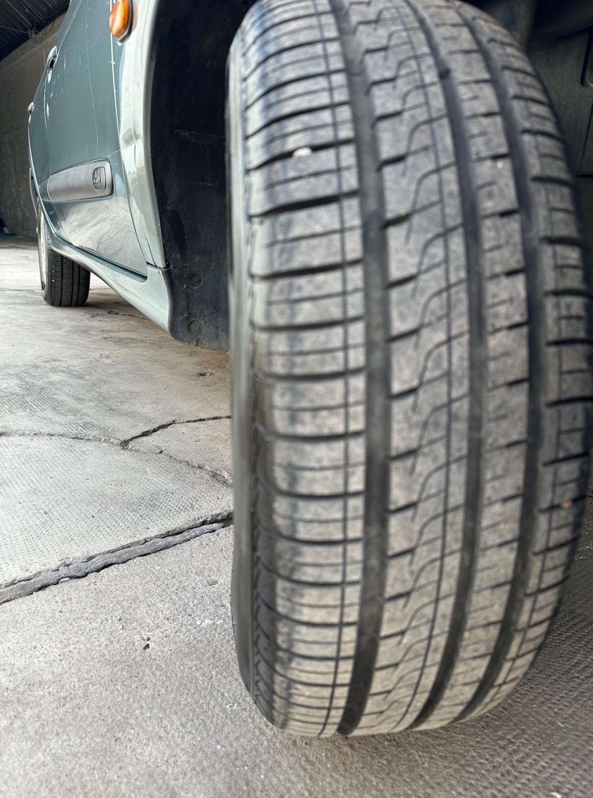 Foto de RENAULT MEGANE RXE TRIC 2.0 1999, color verde, en San Juan