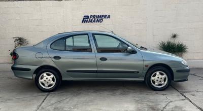 Miniatura de RENAULT MEGANE RXE TRIC 2.0