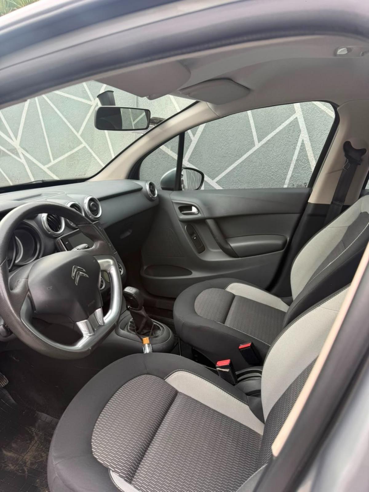 Foto de CITROEN C 3 feel bt 1.6 2021, color gris, en San Juan
