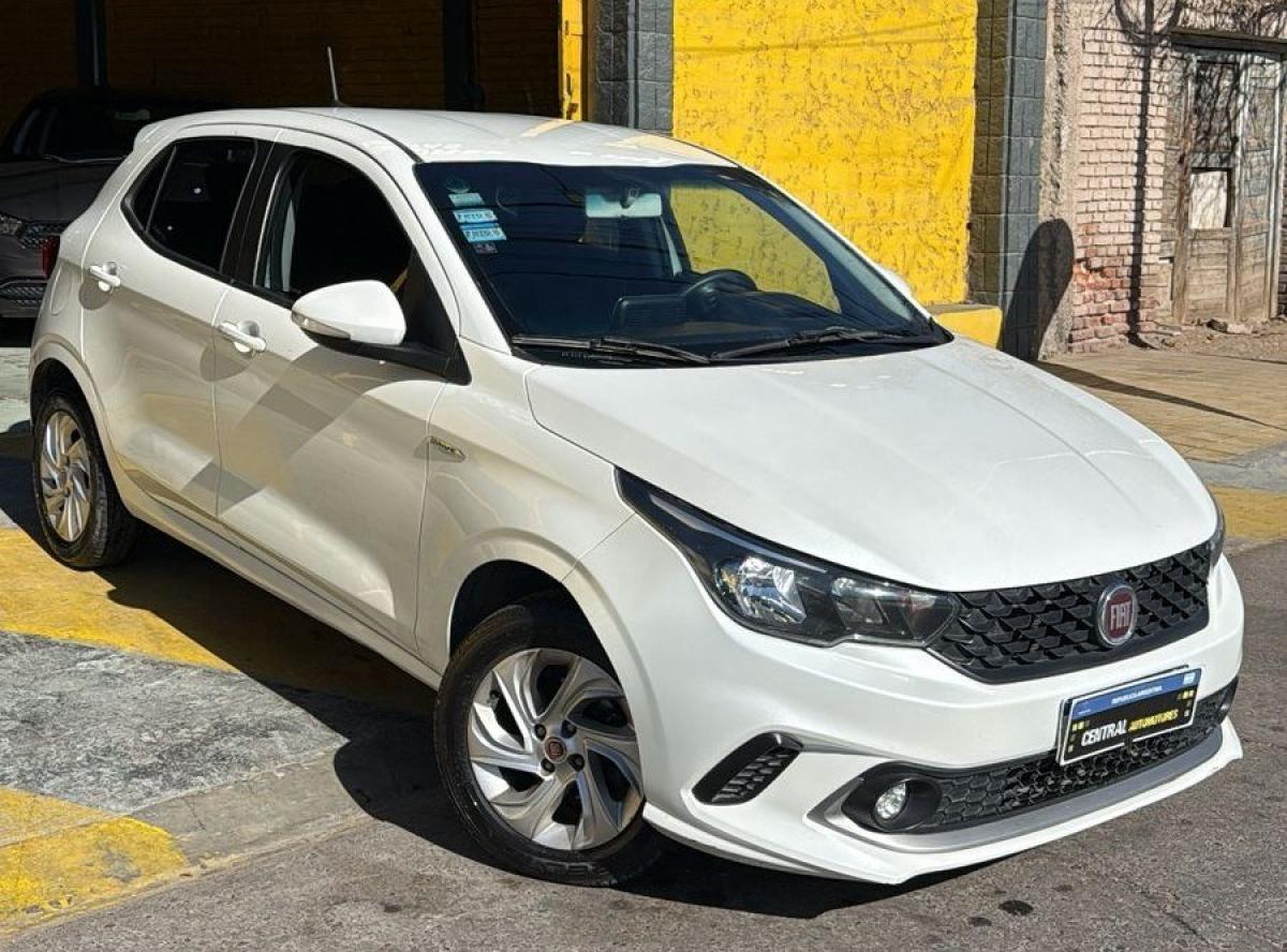 Foto de FIAT ARGO DRIVE 2018, color blanco, en San Juan