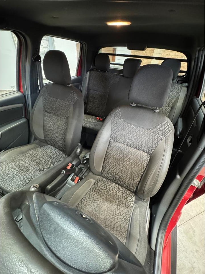 Foto de RENAULT OROCH Outsider 1.6 2020, color sin color especificado, en San Juan