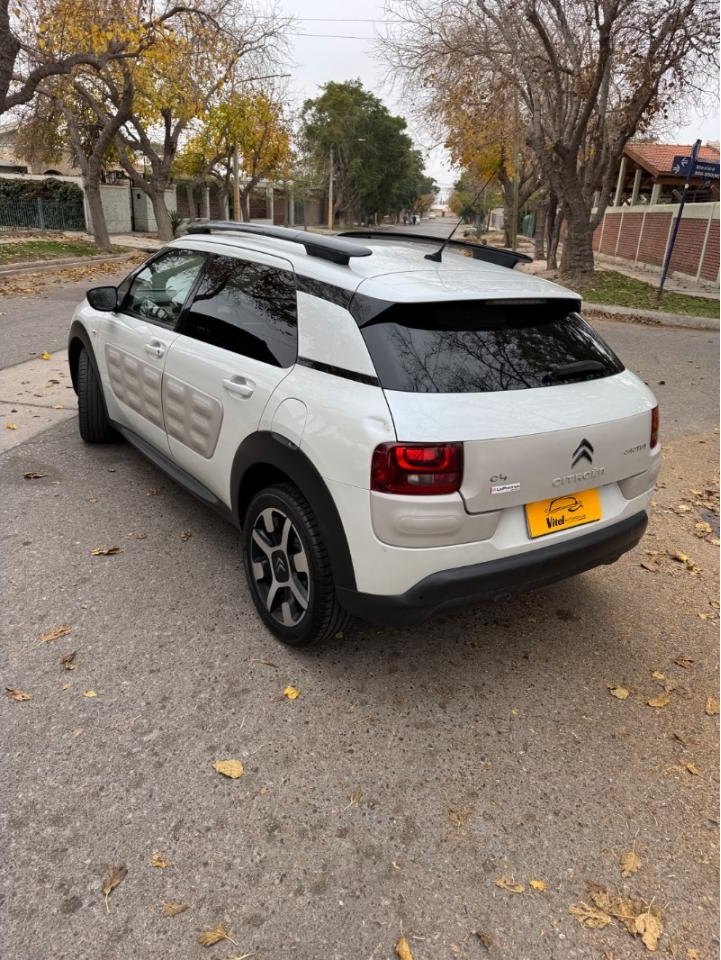 Foto de CITROEN C 4 CACTUS Shine AT 2018, color sin color especificado, en San Juan