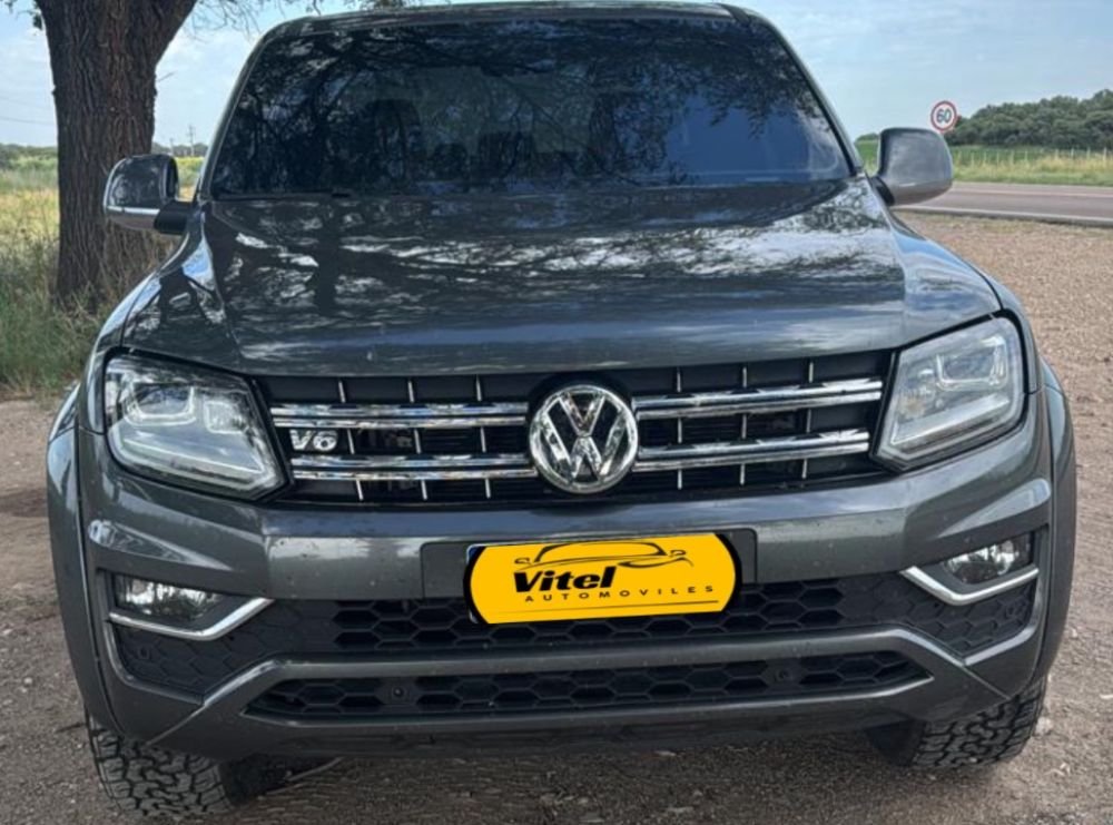 Foto de VOLKSWAGEN AMAROK Extreme 2023, color gris, en San Juan