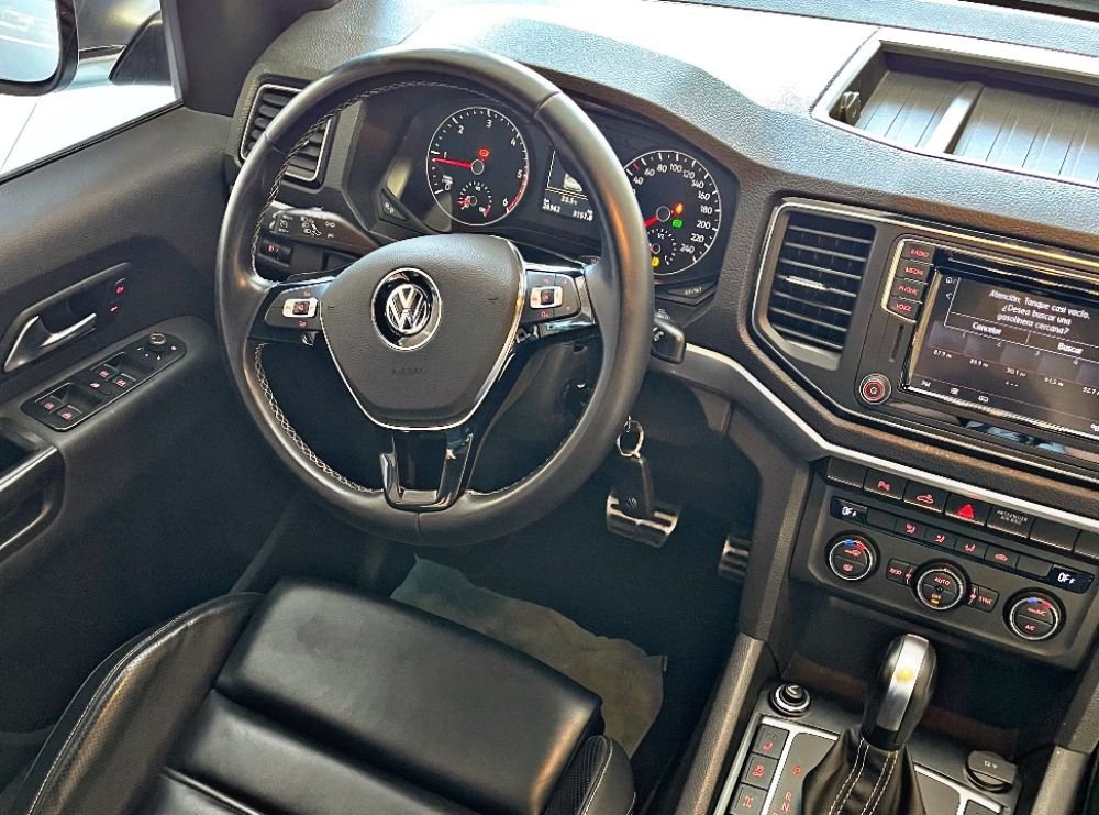 Foto de VOLKSWAGEN AMAROK Extreme 2023, color gris, en San Juan