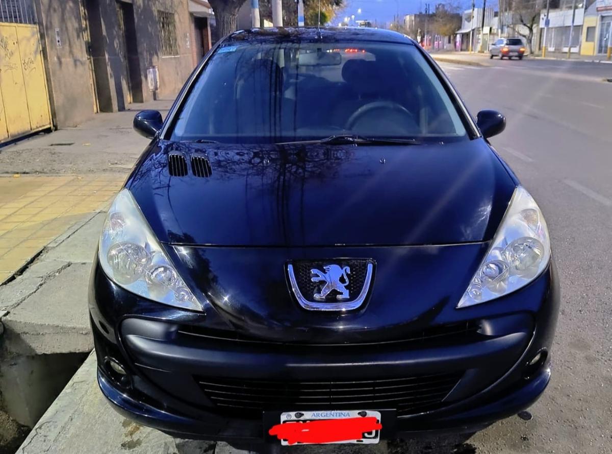 Foto de PEUGEOT 207 COMPACT XS 1.4 2010, color negro, en San Juan