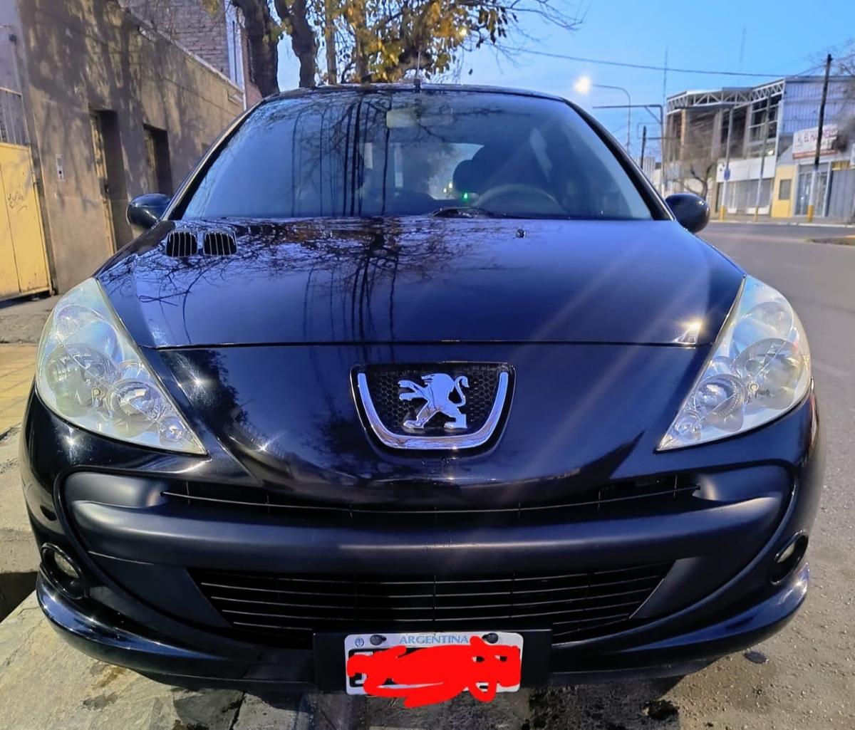 Foto de PEUGEOT 207 COMPACT XS 1.4 2010, color negro, en San Juan