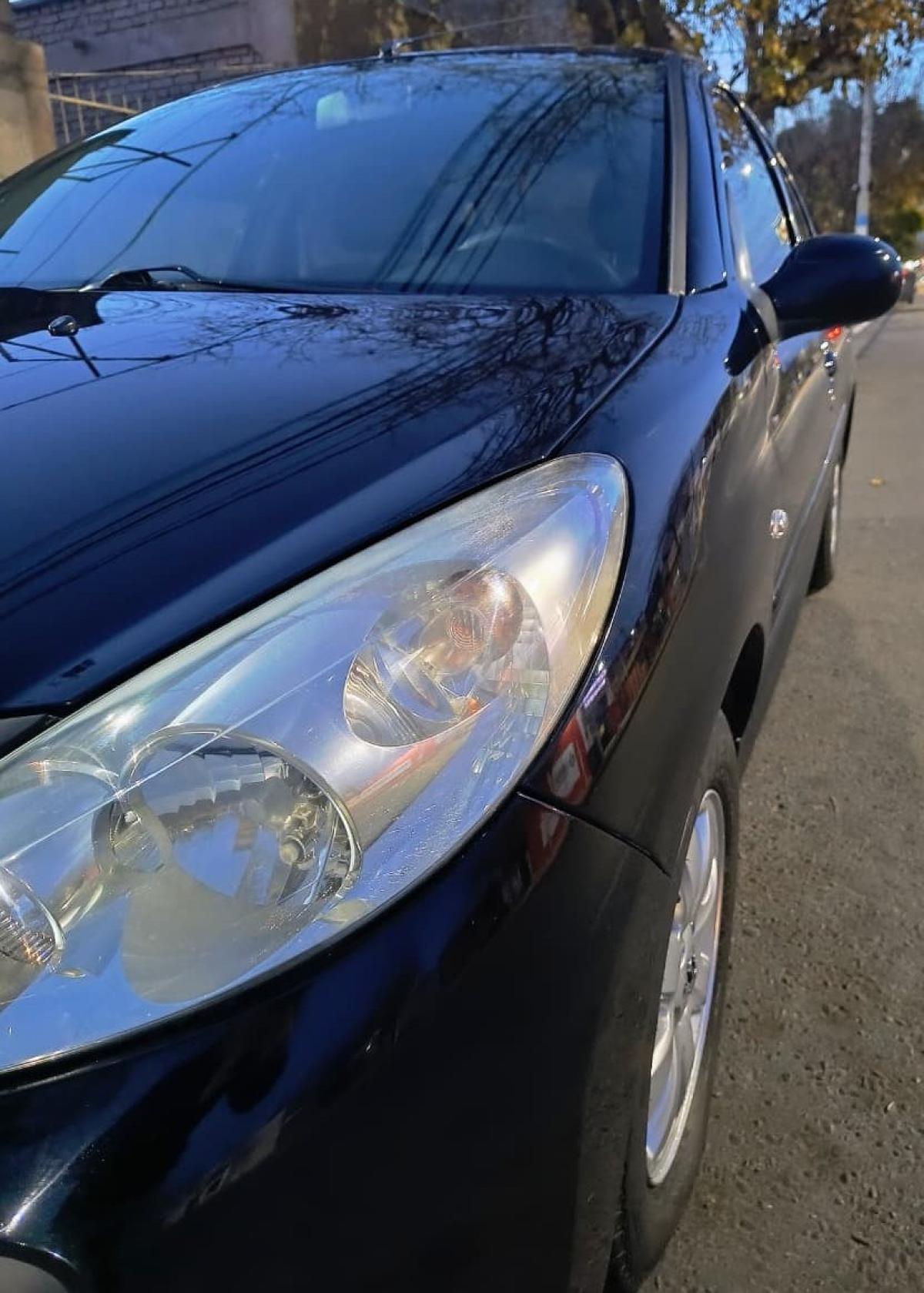 Foto de PEUGEOT 207 COMPACT XS 1.4 2010, color negro, en San Juan
