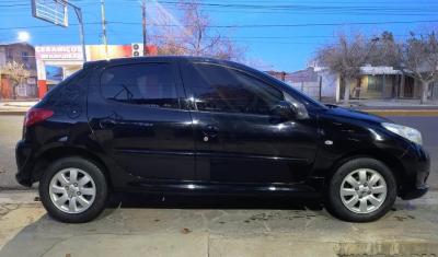 Foto de PEUGEOT 207 COMPACT XS 1.4 2010, color negro, en San Juan