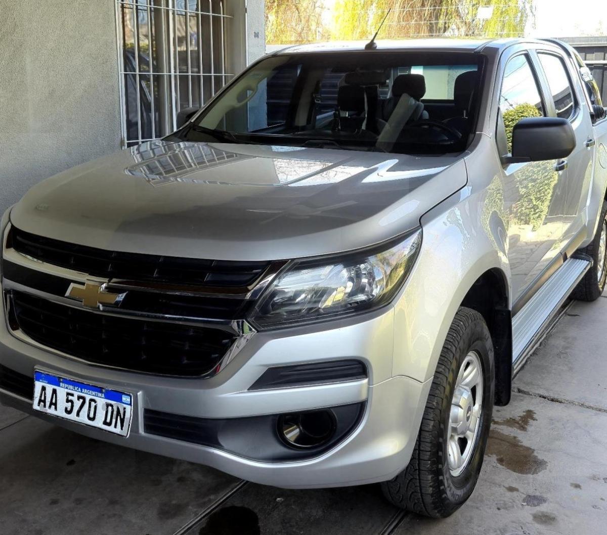 Foto de CHEVROLET PICK-UP S10 LS 4x2 2016, color gris, en San Juan