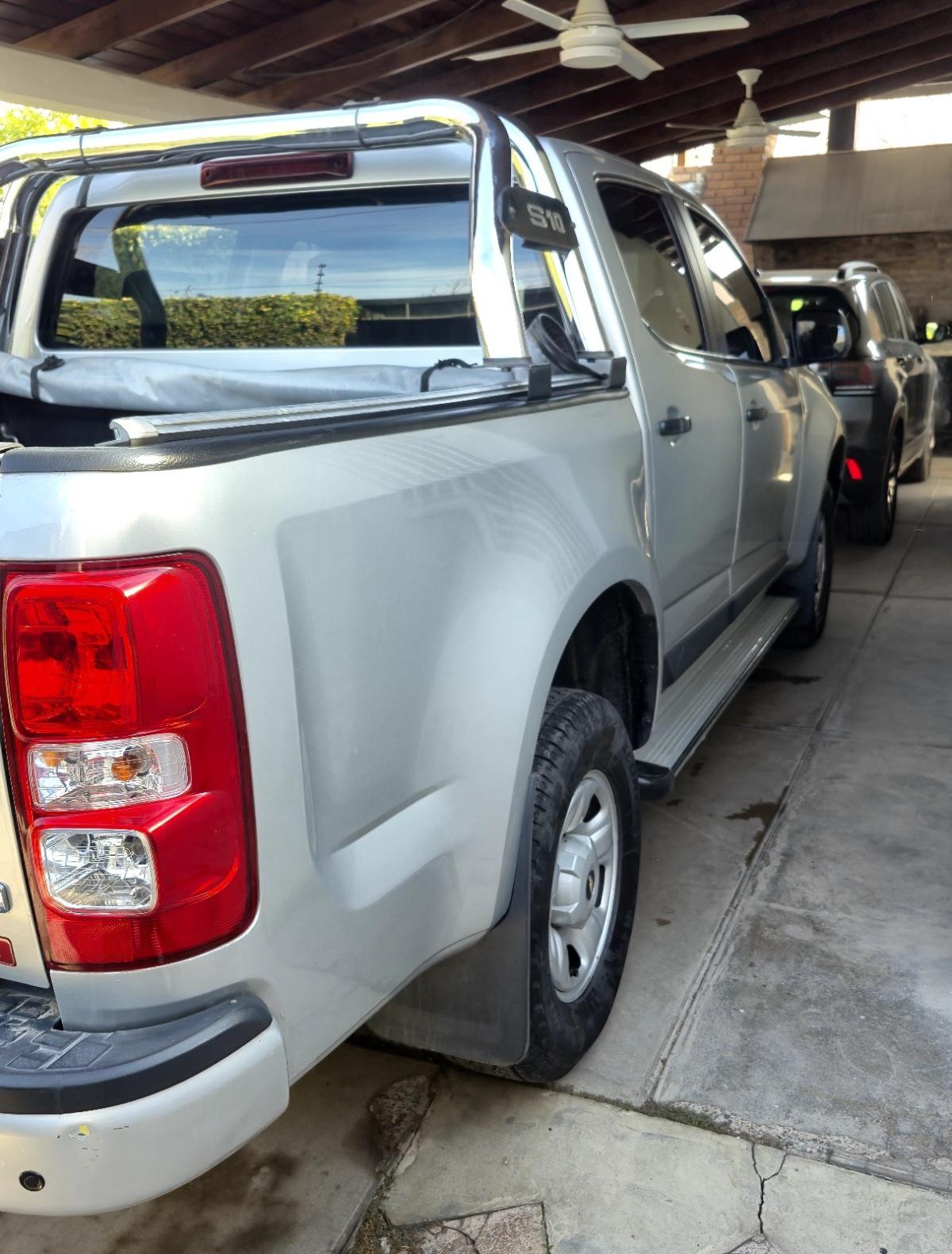 Foto de CHEVROLET PICK-UP S10 LS 4x2 2016, color gris, en San Juan
