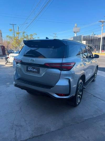 Miniatura de TOYOTA SW4 DIAMOND