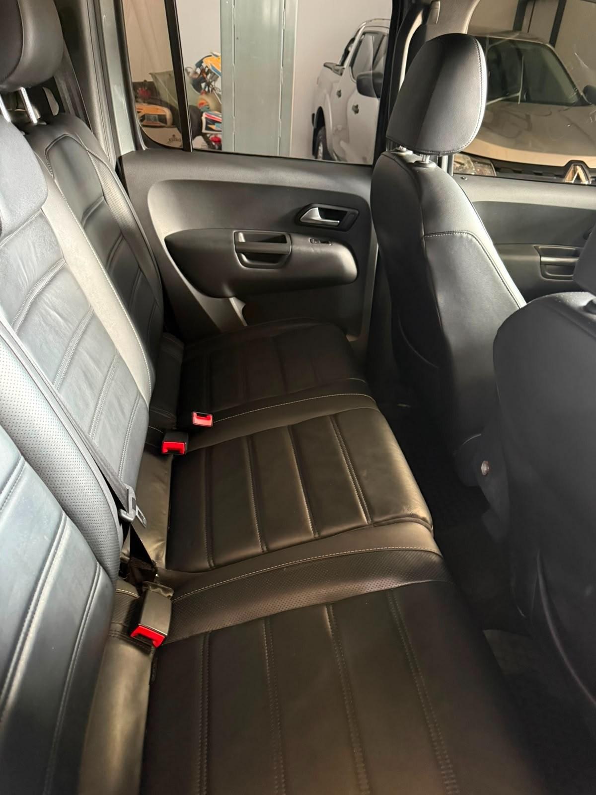 Foto de VOLKSWAGEN AMAROK DC V6 EXTREME 3,0L 2023, color gris, en San Juan