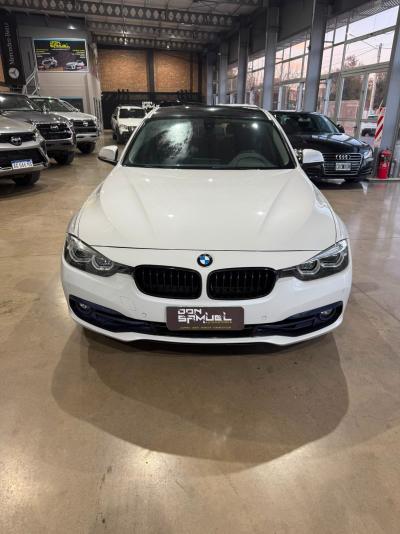 Foto de BMW 330 330I SEDAN 4PTAS SPORT 2019, color blanco, en San Juan