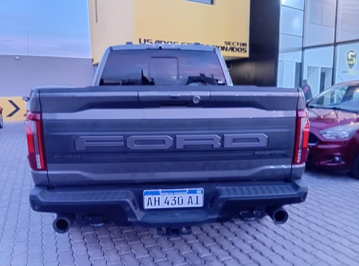 Foto de FORD F-150 RAPTOR 3.5L V6 ECOBOOST 4X4 AT 2025, color gris, en San Juan