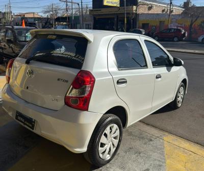 Miniatura de TOYOTA ETIOS x 1.5