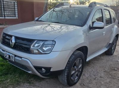Foto de RENAULT DUSTER Privileg plus 2016, color gris, en San Juan